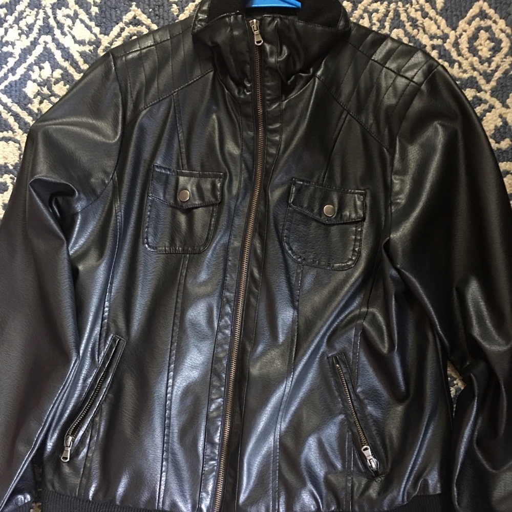 Women's Leather Jacket Size Medium